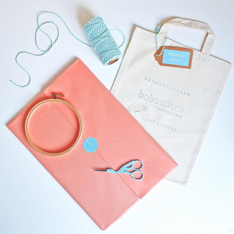 Stork embroidery scissors in light blue